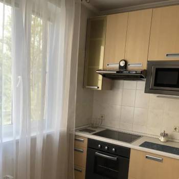 Сдается 1-комнатная квартира, 37 м²