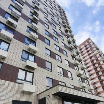 Продается 1-комнатная квартира, 40,7 м²
