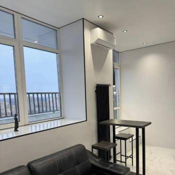 Продается 1-комнатная квартира, 39 м²