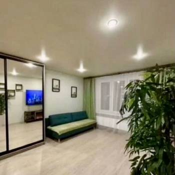 Продается 1-комнатная квартира, 37 м²