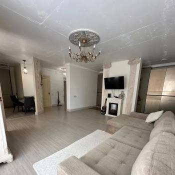 Продается 2-х комнатная квартира, 76 м²