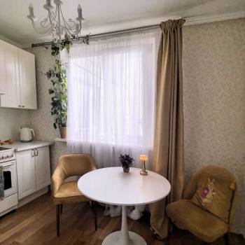 Сдается 1-комнатная квартира, 39 м²