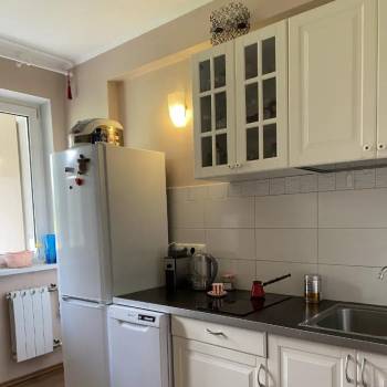Продается 1-комнатная квартира, 37 м²
