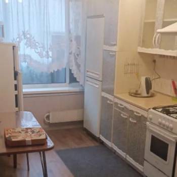Сдается 1-комнатная квартира, 39 м²