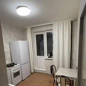 Продается 1-комнатная квартира, 43 м²