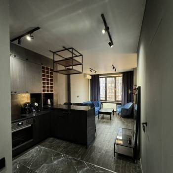 Продается 1-комнатная квартира, 41 м²