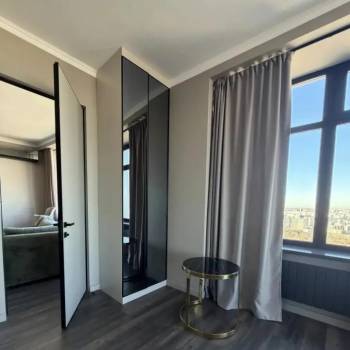 Продается Многокомнатная квартира, 144 м²