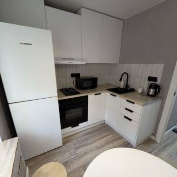 Продается 1-комнатная квартира, 35 м²