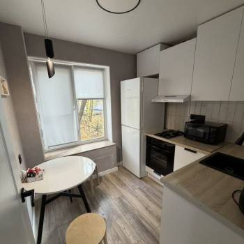 Продается 1-комнатная квартира, 35 м²