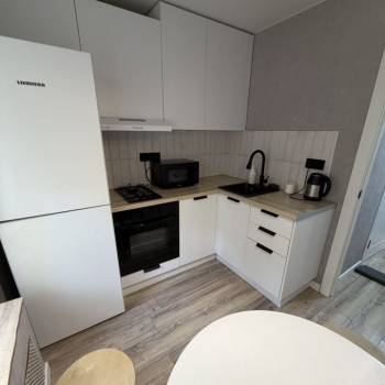 Продается 1-комнатная квартира, 35 м²