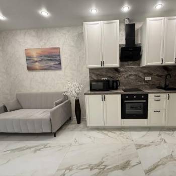 Продается 1-комнатная квартира, 38 м²