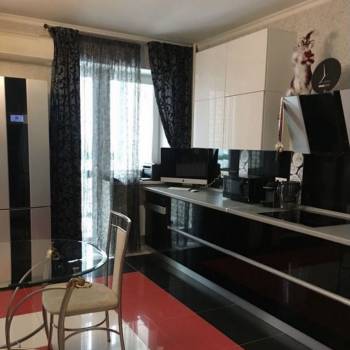 Продается 1-комнатная квартира, 58,4 м²