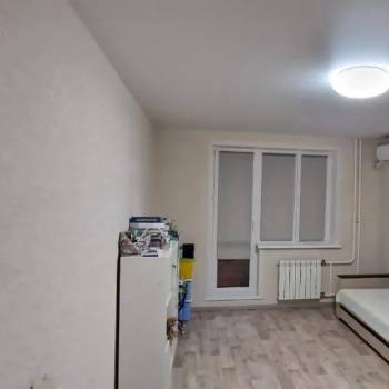 Продается 1-комнатная квартира, 37,5 м²