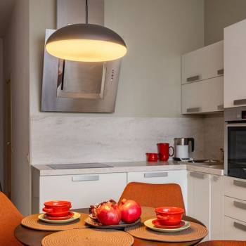 Продается 1-комнатная квартира, 54 м²