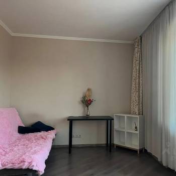 Продается 1-комнатная квартира, 30 м²