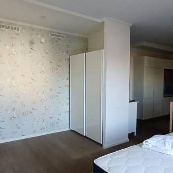 Сдается 1-комнатная квартира, 50 м²