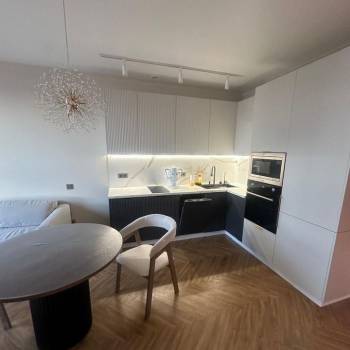 Продается 2-х комнатная квартира, 60 м²