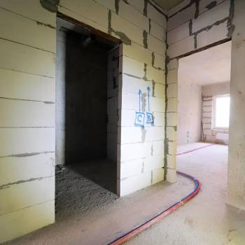 Продается 1-комнатная квартира, 64 м²