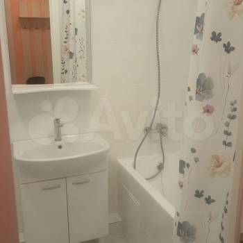 Сдается 1-комнатная квартира, 37,8 м²