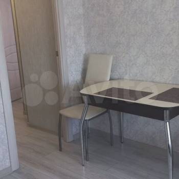 Сдается 1-комнатная квартира, 38 м²