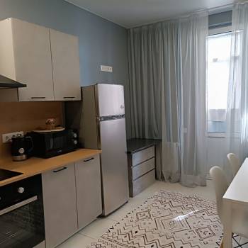 Сдается 1-комнатная квартира, 41 м²