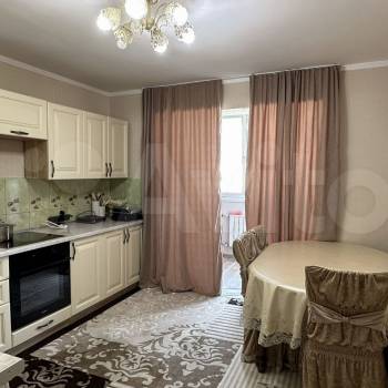 Сдается Многокомнатная квартира, 50 м²