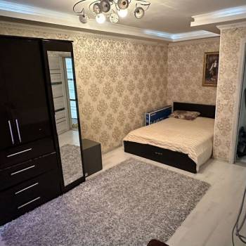 Сдается Многокомнатная квартира, 50 м²
