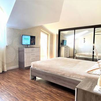 Сдается Многокомнатная квартира, 95 м²