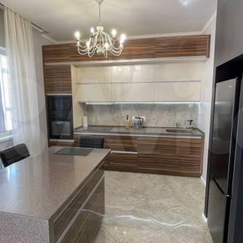 Сдается Многокомнатная квартира, 100 м²