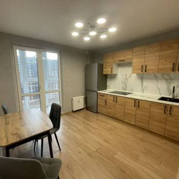 Сдается 1-комнатная квартира, 40 м²