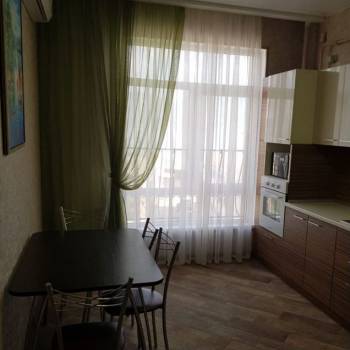 Сдается 1-комнатная квартира, 42 м²