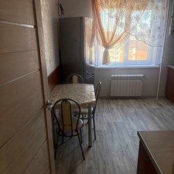 Сдается 1-комнатная квартира, 43 м²