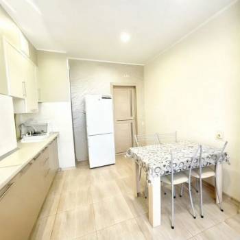 Сдается 1-комнатная квартира, 38 м²