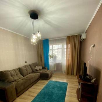 Продается 1-комнатная квартира, 35 м²