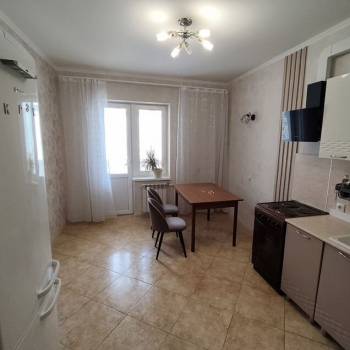 Сдается 2-х комнатная квартира, 62 м²