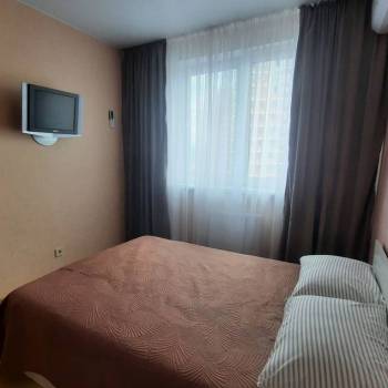 Сдается 1-комнатная квартира, 42 м²