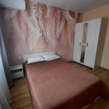 Сдается 1-комнатная квартира, 42 м²