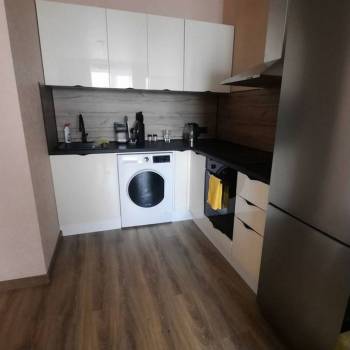 Сдается 1-комнатная квартира, 42 м²