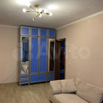 Сдается 1-комнатная квартира, 37 м²