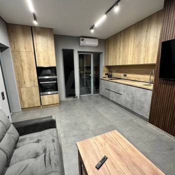 Сдается 1-комнатная квартира, 42 м²