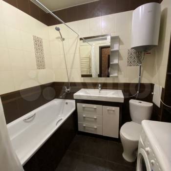 Сдается 1-комнатная квартира, 40 м²