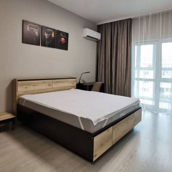 Продается 1-комнатная квартира, 42,2 м²