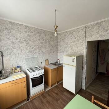 Продается 1-комнатная квартира, 29,9 м²