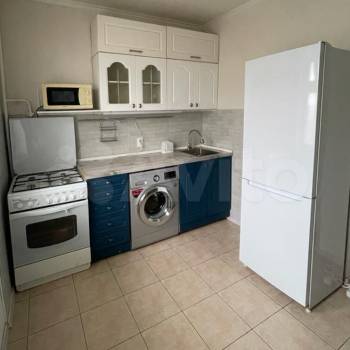 Сдается 1-комнатная квартира, 38 м²