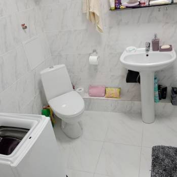 Сдается 2-х комнатная квартира, 77 м²