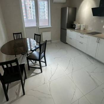 Продается 2-х комнатная квартира, 60,8 м²