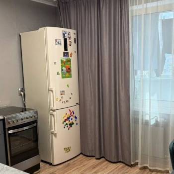 Продается 1-комнатная квартира, 39 м²