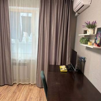 Продается 1-комнатная квартира, 39 м²