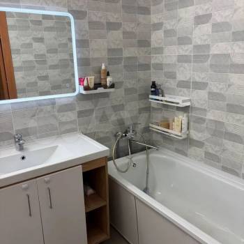 Продается 1-комнатная квартира, 39 м²