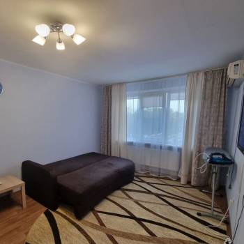 Сдается 1-комнатная квартира, 37 м²